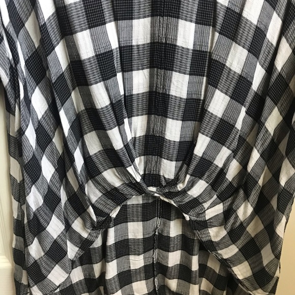 Universal thread short sleeve blouse - Picture 3 of 4